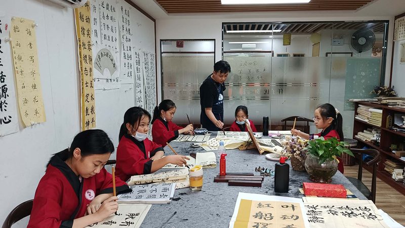 广州研究生辅导班的价格受到多种因素的影响，主要包括以下几点：