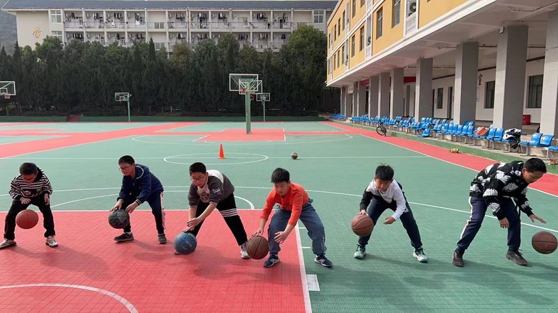 在职备考，时间管理尤为重要。以下是一些建议：